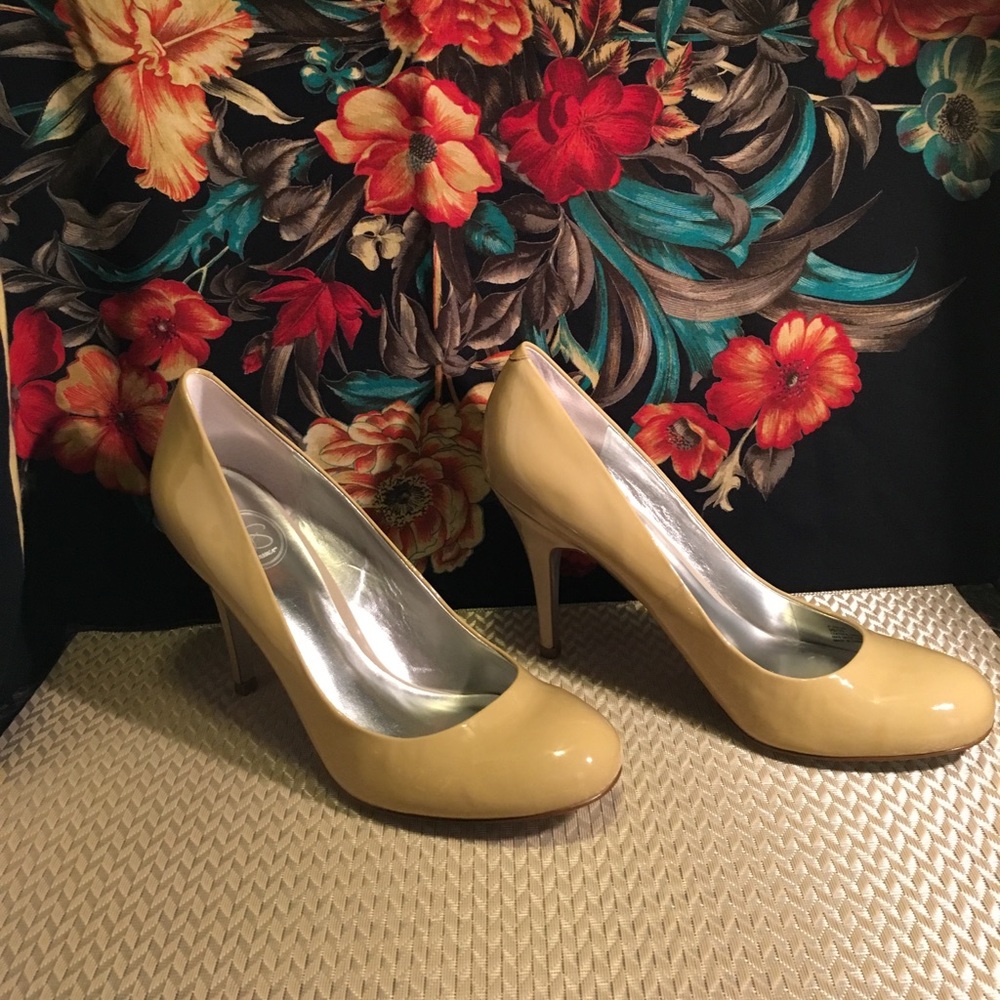 Jessica Simpson shoes cream