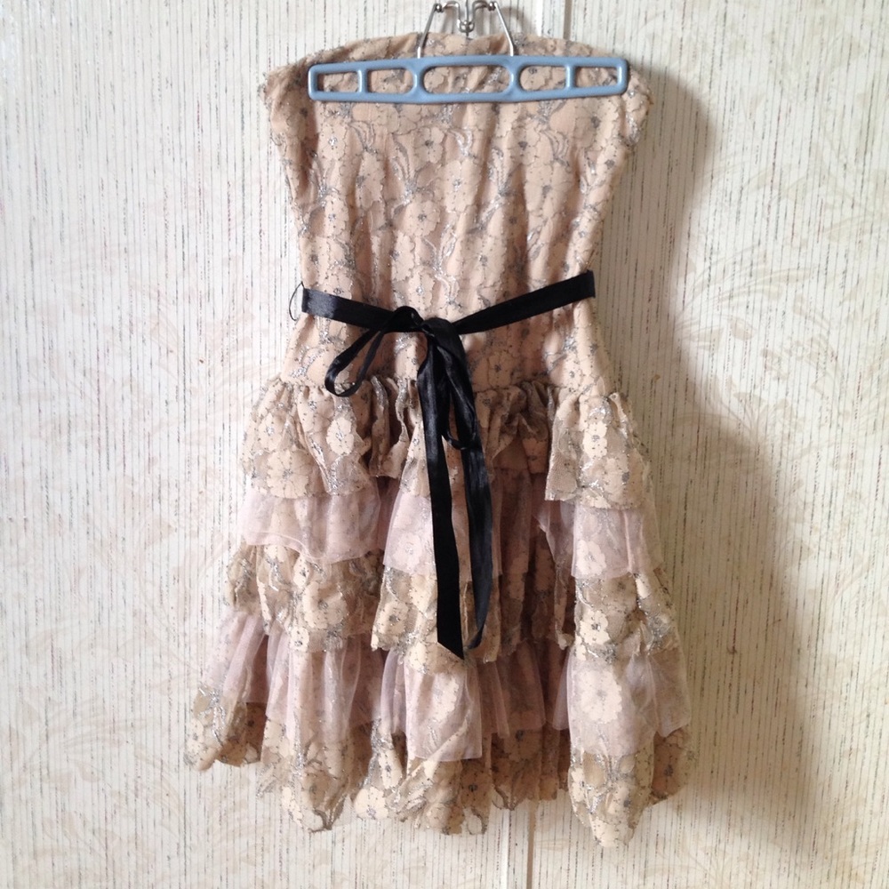 Lace dress