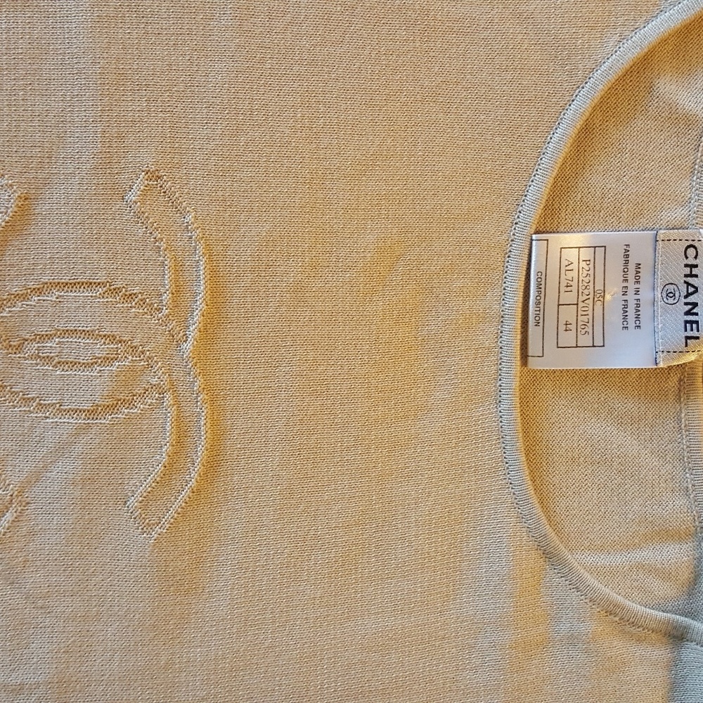 Chanel top