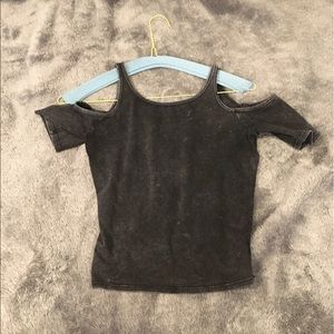 Crop top with open shoulders