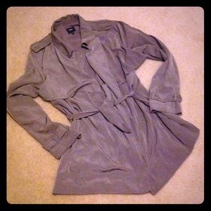 Chic Gap Trench Coat!