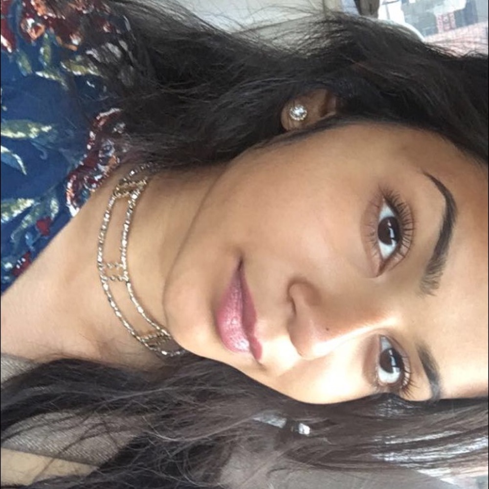 Meet your Posher, Aleena