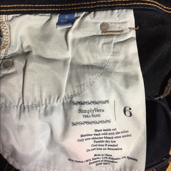 Simply Vera Wang high-waisted jean shorts - Picture 5 of 5