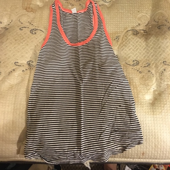 Tank top - Picture 1 of 1