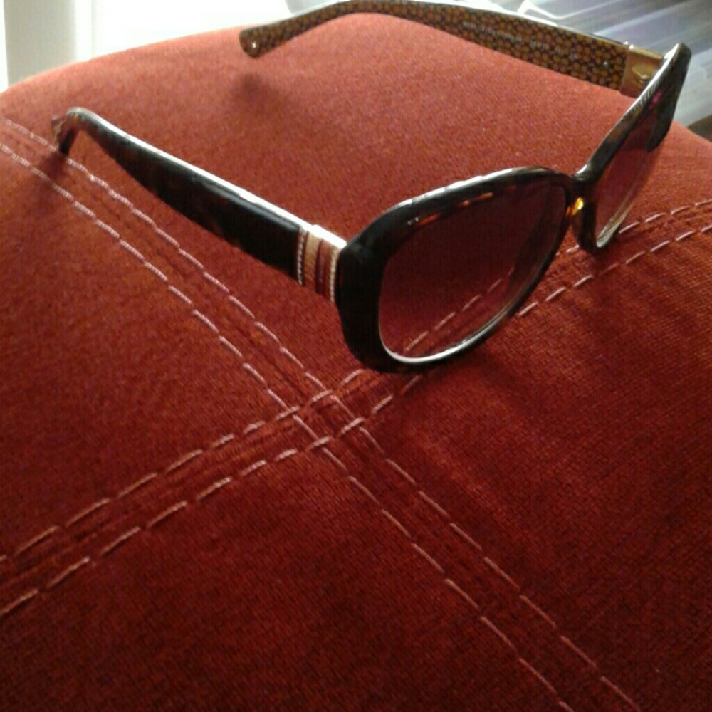 Coach  sunglasses (authentic!!!)