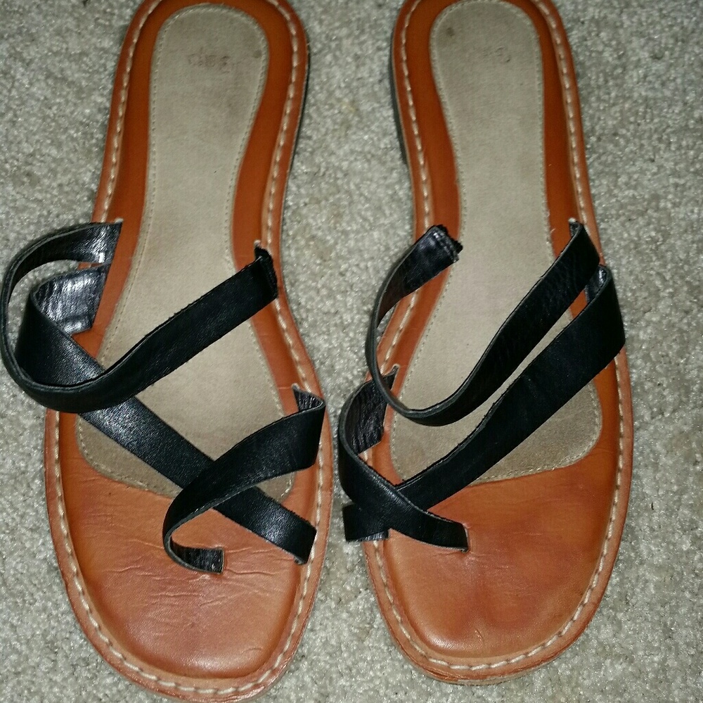 GAP- Black Sandals