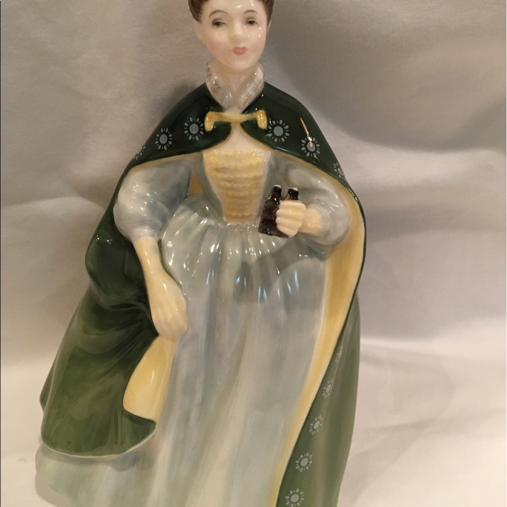 Royal Doulton Figurine ' PREMEIRE'
