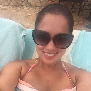 Meet your Posher, Michelle