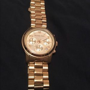 Michael Kors New Gold watch