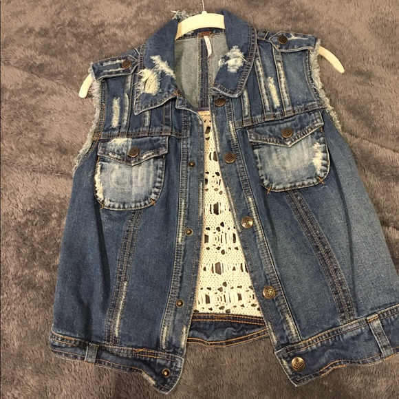 Jean jacket vest - Picture 1 of 3