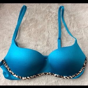 32c Victoria's Secret bra!