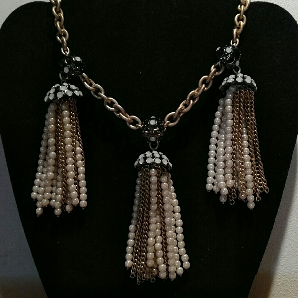 No label gold pearl mushroom statement necklace