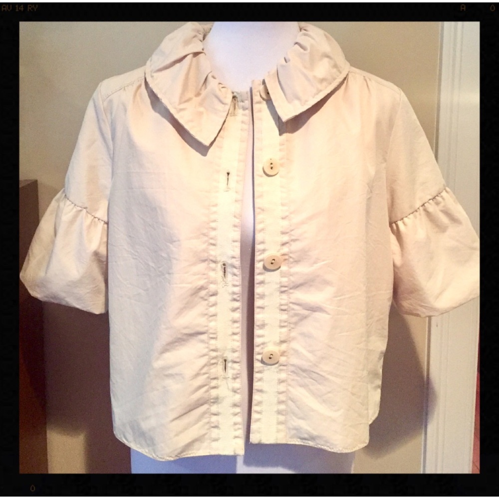 Super cute fully lined cropped jacket **sold**