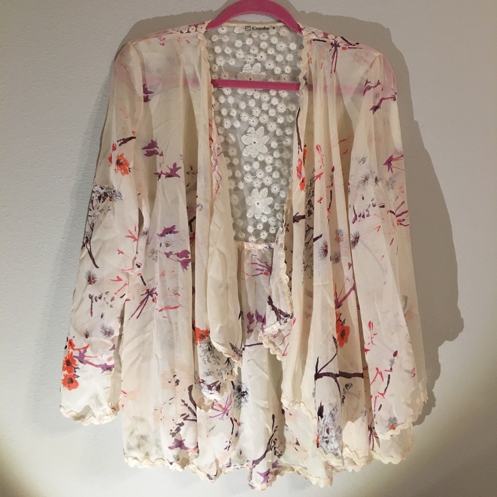 NWOT Floral Kimono
