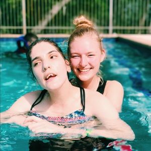 Meet your Posher, Julia