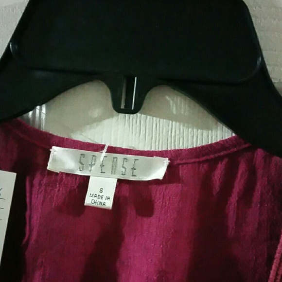 SOLD ......Spense Sleeveless top - Picture 3 of 4