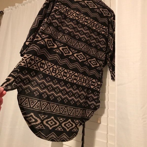 Cardigan - Picture 2 of 3