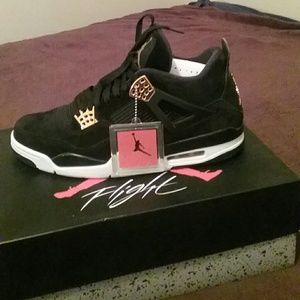 (DS) Air Jordan 4 Royalty