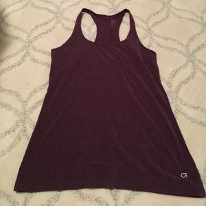 Gapfit breathe tank in maroon
