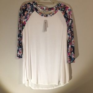 BNWT. Floral Baseball Tee