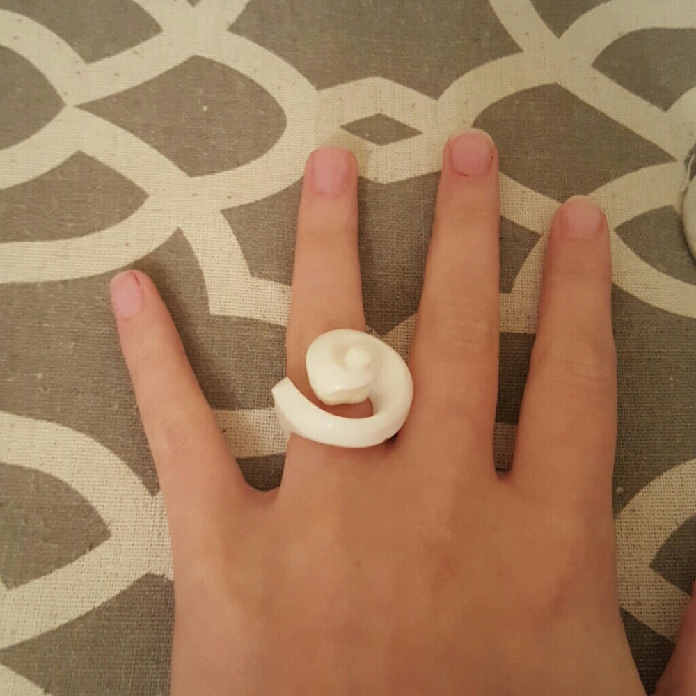 Sea shell ring
