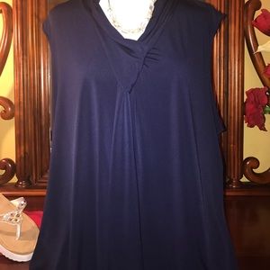 Woman's navy tank 3x