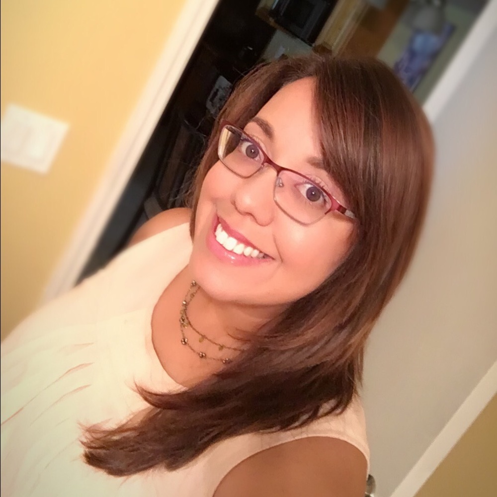 Meet your Posher, Monica