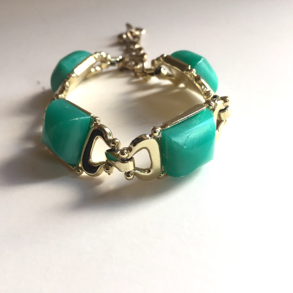 Turquoise Green Gold Tone Bracelet
