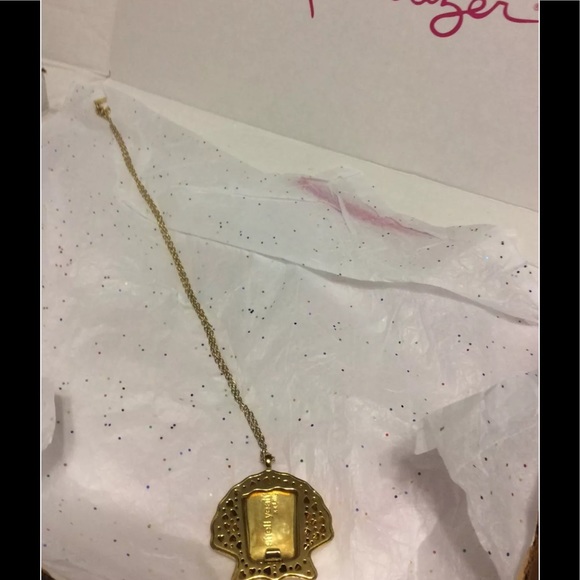 Lilly Pulitzer Shell Yeah Necklace NWOT - Picture 4 of 5