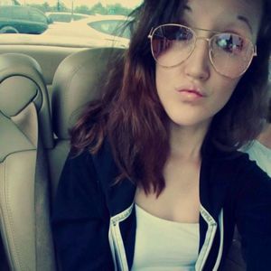 Meet your Posher, Carlie