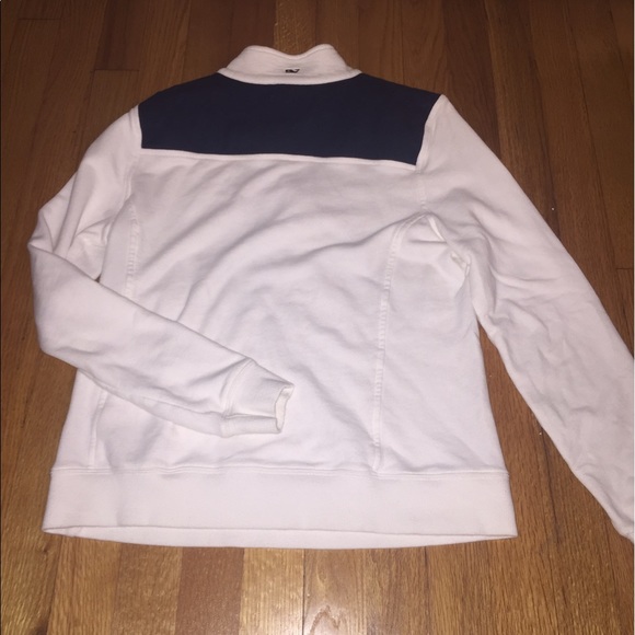 Woman's Vineyard Vines ShepShirt - Picture 2 of 3