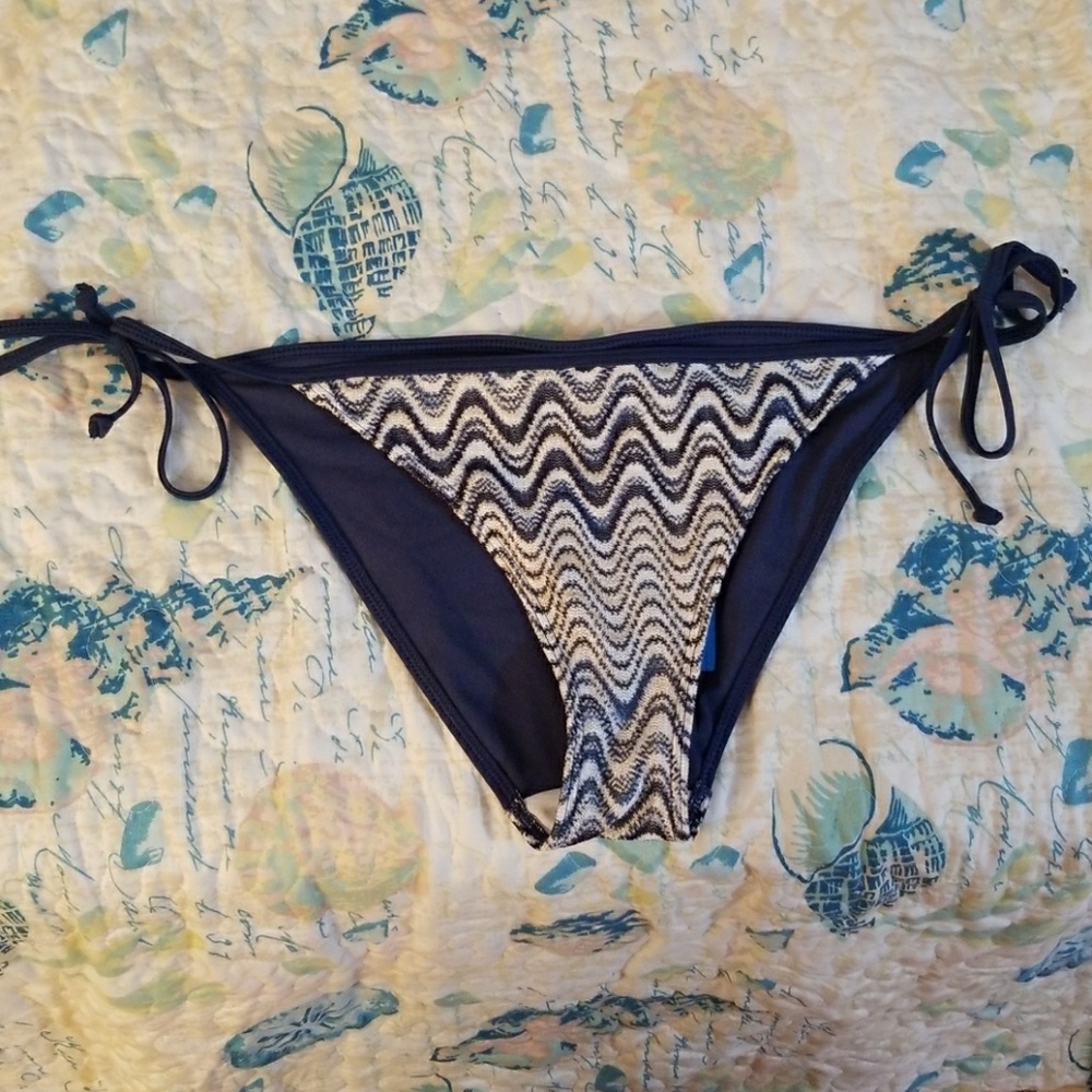 Bikini bottoms