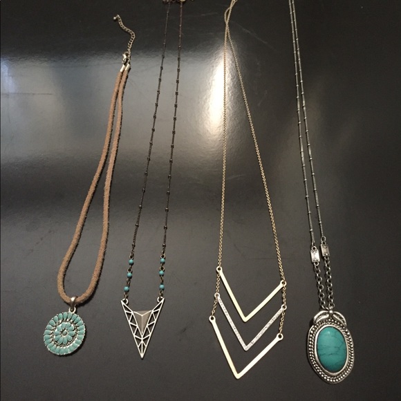 American Eagle Outfitters Jewelry - Boho necklace bundle