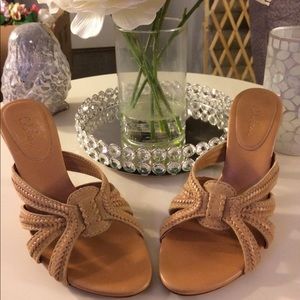 Cute Cole Haan heels 👠