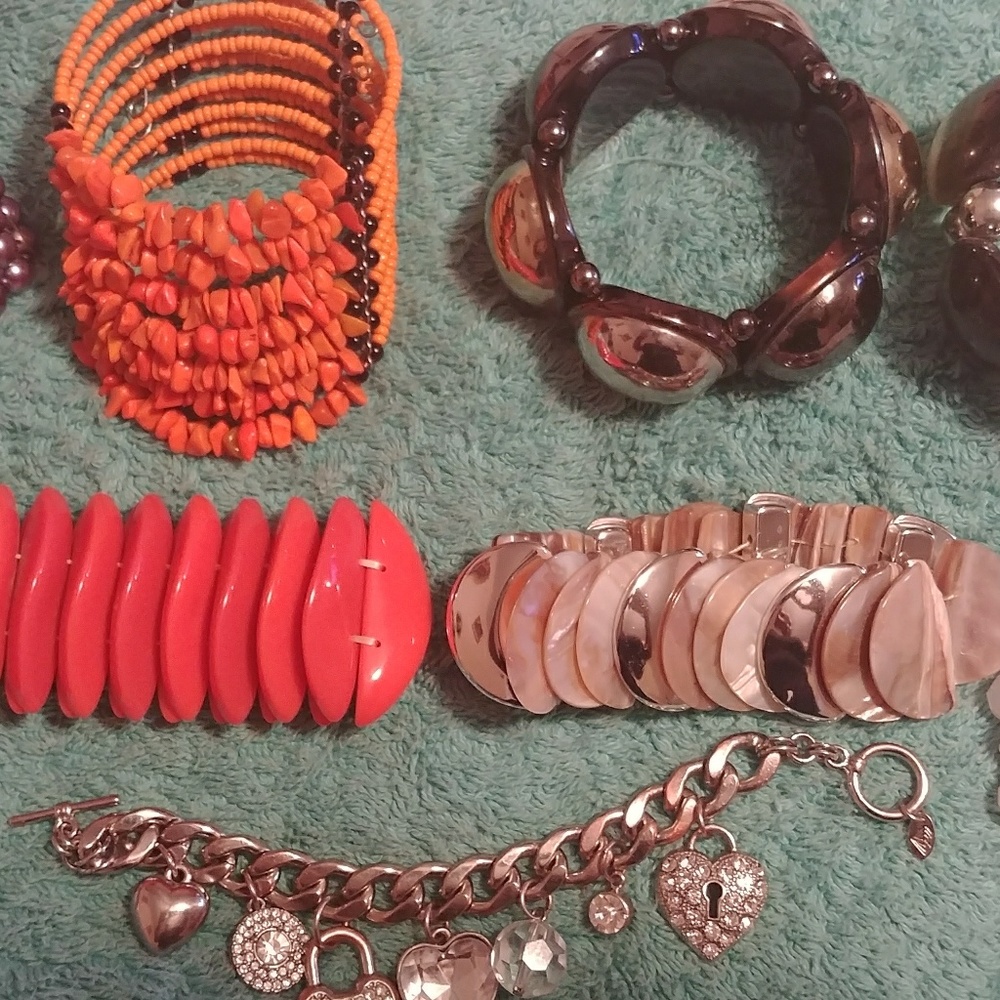 Bracelet/Bangles - Costume Jewelry