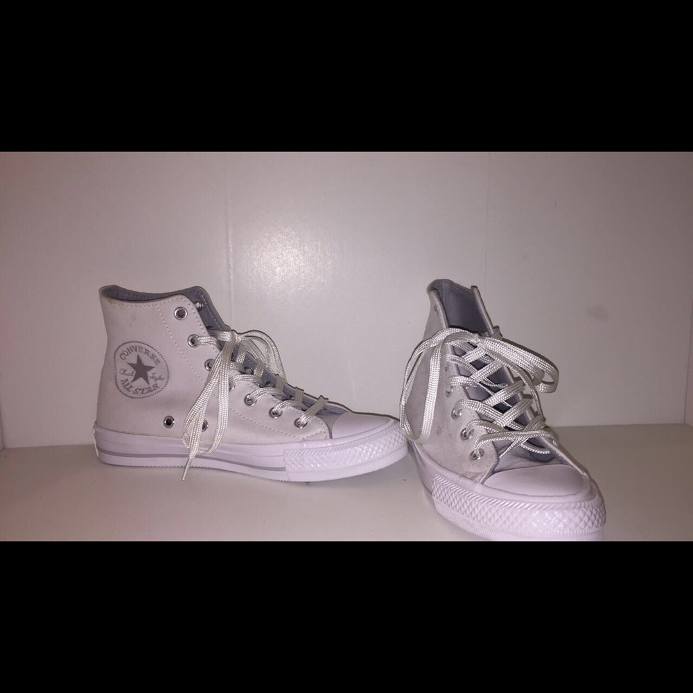 White converse