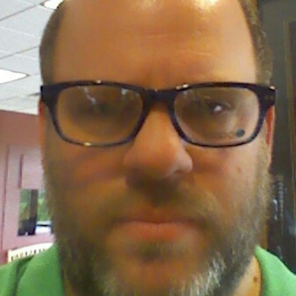 Meet your Posher, David - Picture 1 of 1