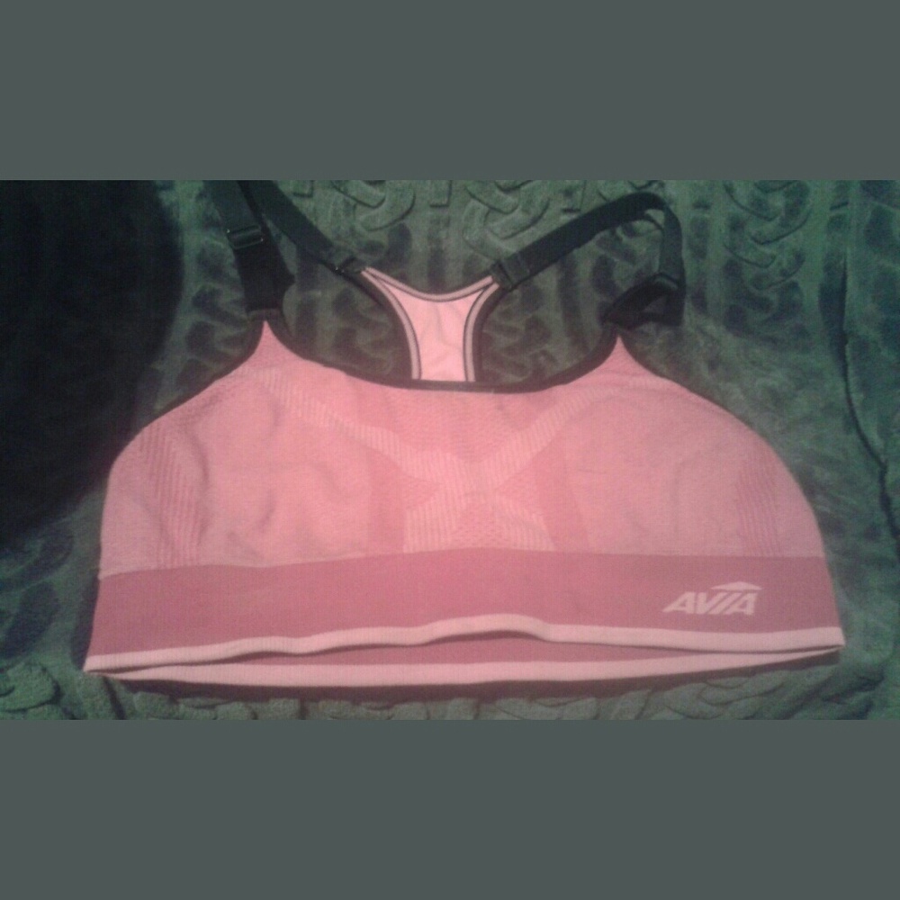 Avita sports bra