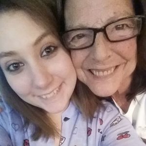 Meet your Posher, Alora