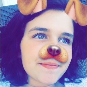 Meet your Posher, Makayla