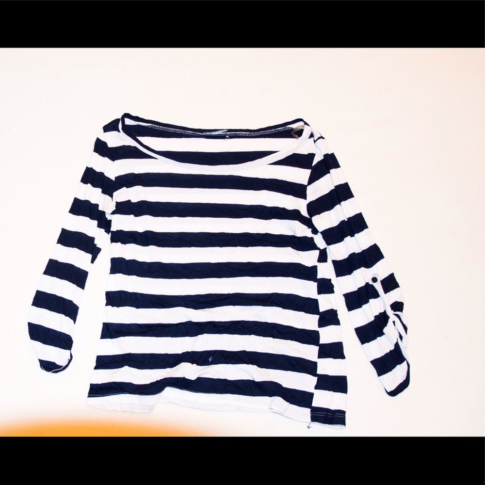 Black and white long sleeve