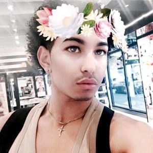 Meet your Posher, Kendall