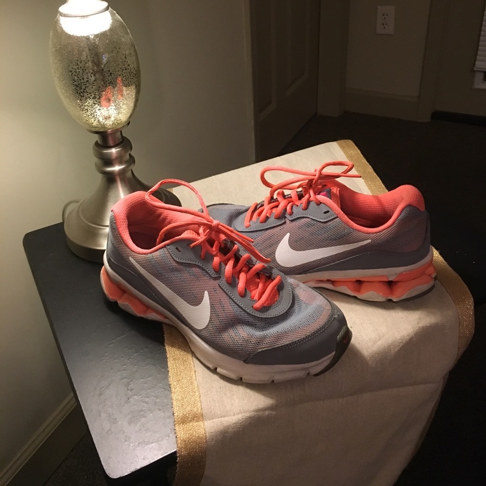 Gray and Peach women's Nike Reax Run 9