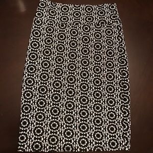 Lularoe Cassie Black and White