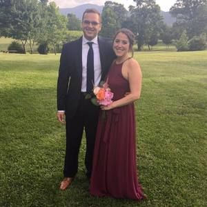 Meet your Posher, Elise