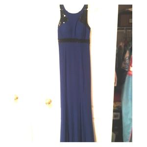 Cache Size 6 Blue Formal Dress