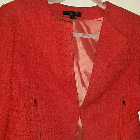 Mini Jacket - Picture 2 of 3