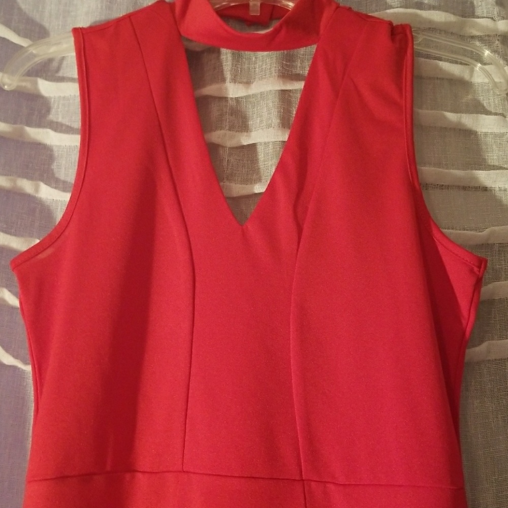 Dress - Picture 2 of 4
