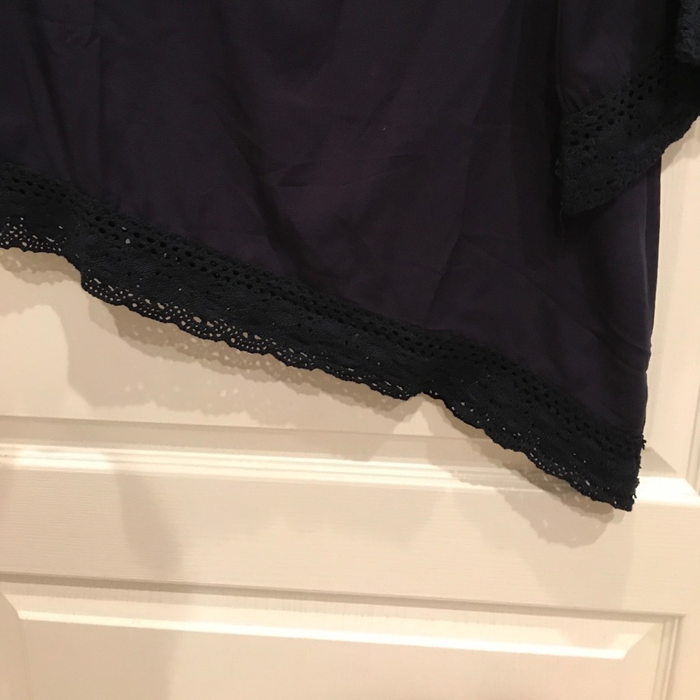 Cute Drop Side Top - Picture 2 of 4