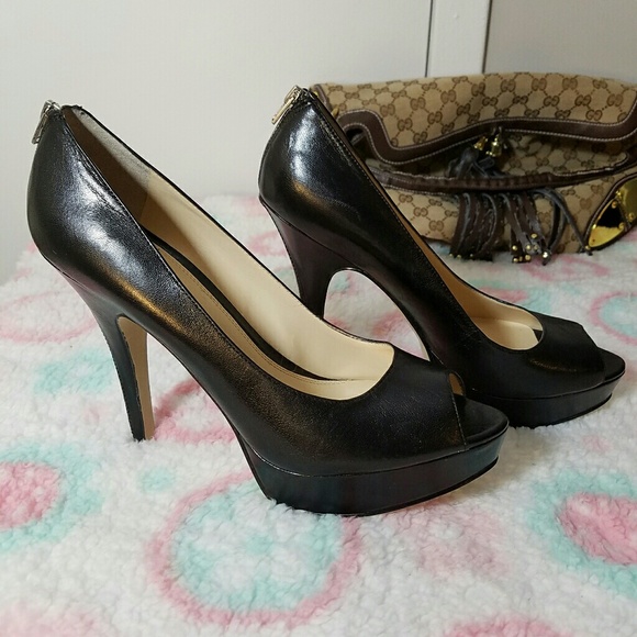 Enzo Angiolini Snippet Zipper Back Pumps - Picture 5 of 7